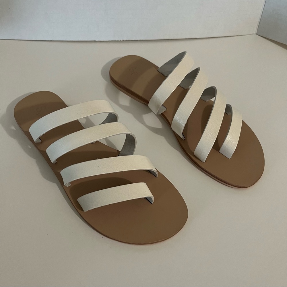 Elegant White Women's Sandals Splendid size 8 New